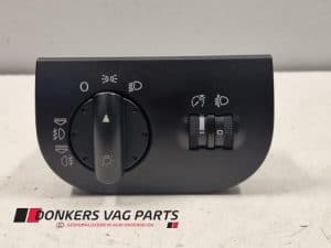 25397416 – 8N1941531 – Licht Schalter